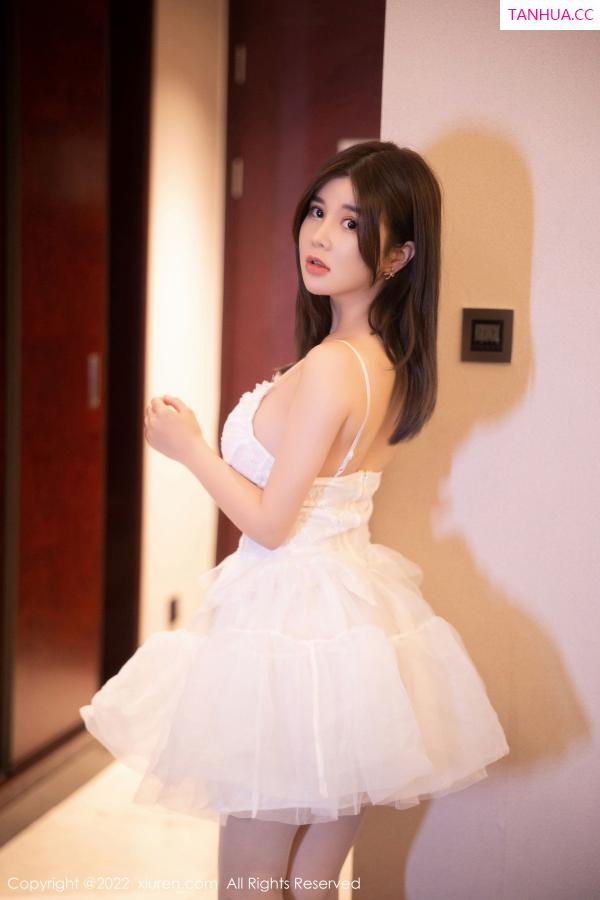 周九九 周jojobaby [XiuRen]高清写真图 2022.10.17 No.5719 周jojobaby 性感私房第2张图片